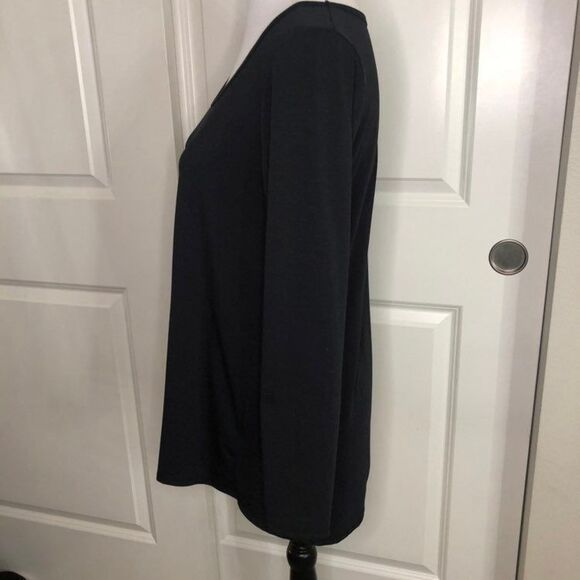 Lularoe Solid Black Long Sleeve T-shirt - Picture 3 of 11